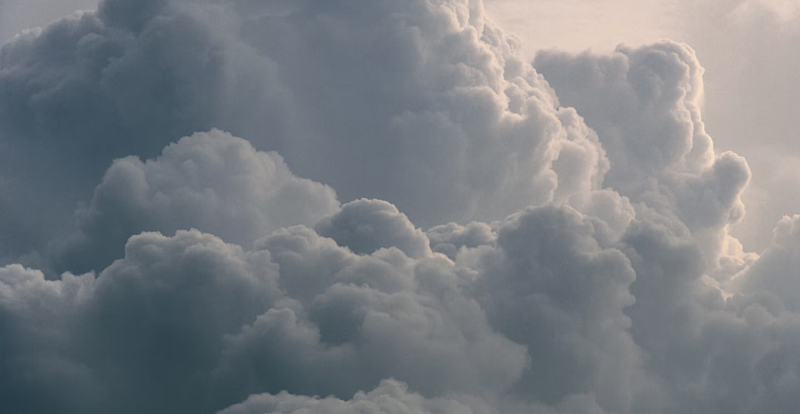 Image of threatening clouds