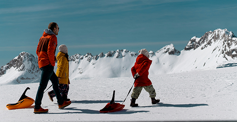 Family in the mountain 